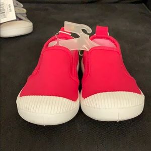 Toddler shoes size 5